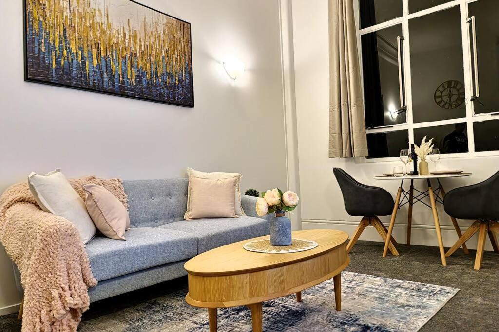 Heritage Luxe Retreat On Queens Apartment Auckland Ngoại thất bức ảnh